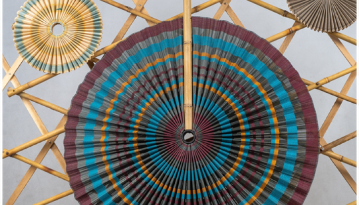 Bamboo hand fan