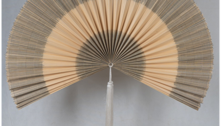 Bamboo hand fan